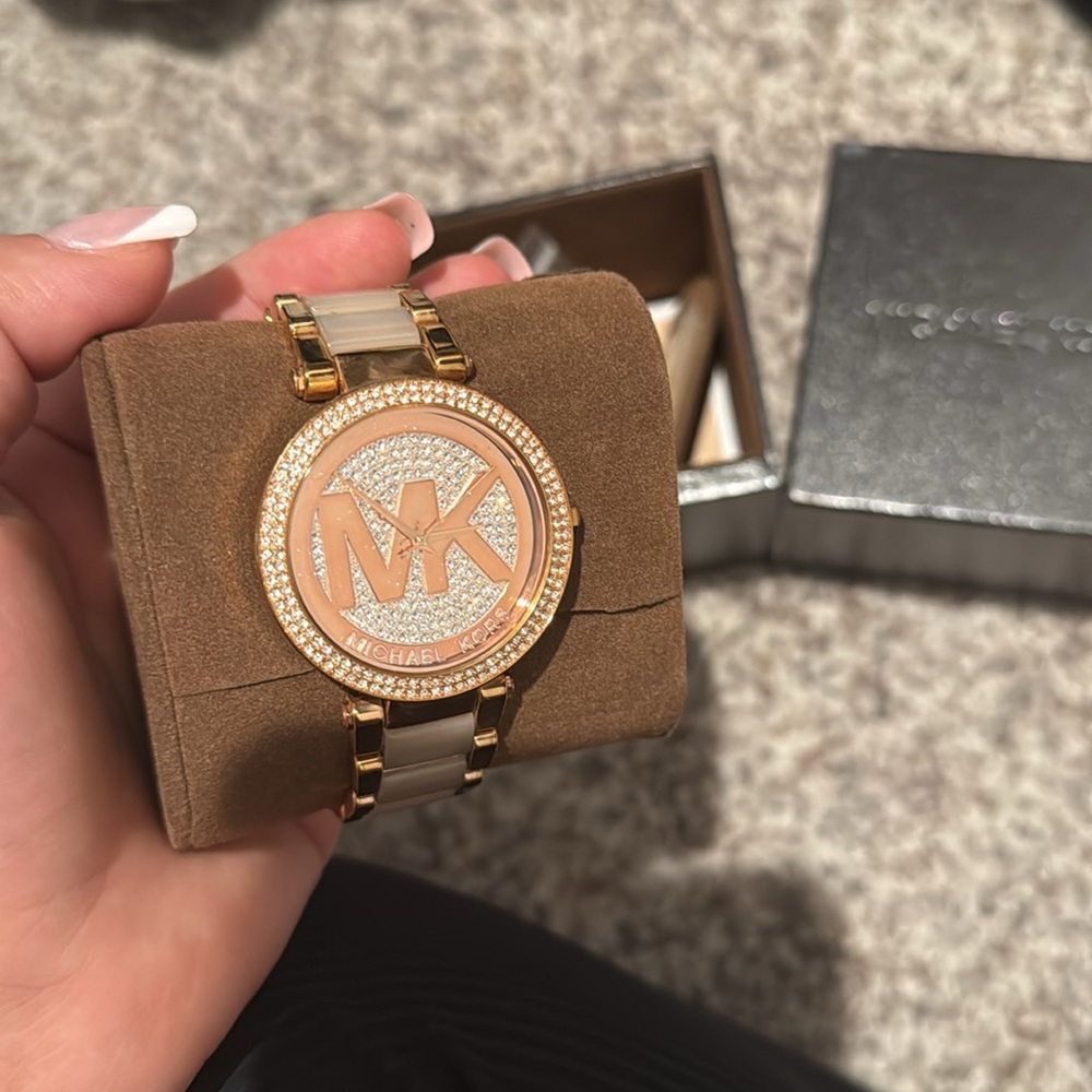 MICHAEL KORS
Parker Pavé Rose Gold-Tone Watch